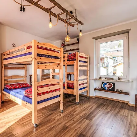 Appartement Trekker's L'infinito By Interhome